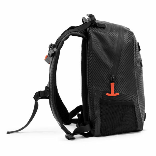 Explorez le sac à dos Carbon X-PLOR Series 20 Litres sur MTC60.FR. Conçu pour les aventuriers, il offre confort et durabilité pour toutes vos excursions.