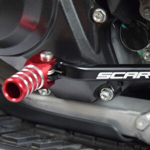 Découvrez le Sélecteur de Vitesse SCAR HONDA RED TIP sur mtc60.fr. Performance et précision pour votre moto, à portée de clic.